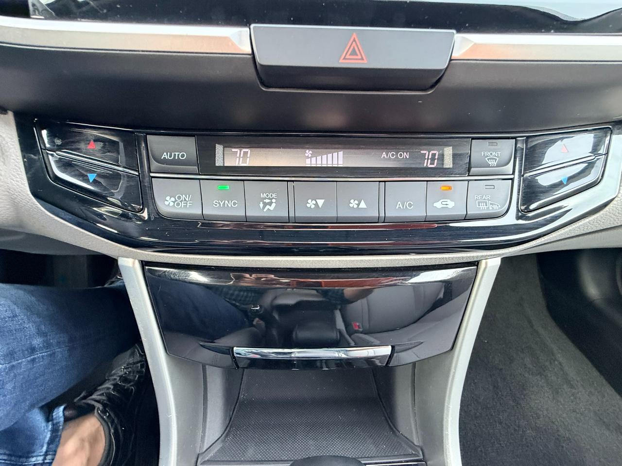 Honda Accord EX-L Sedan V6 6-Spd AT 2017