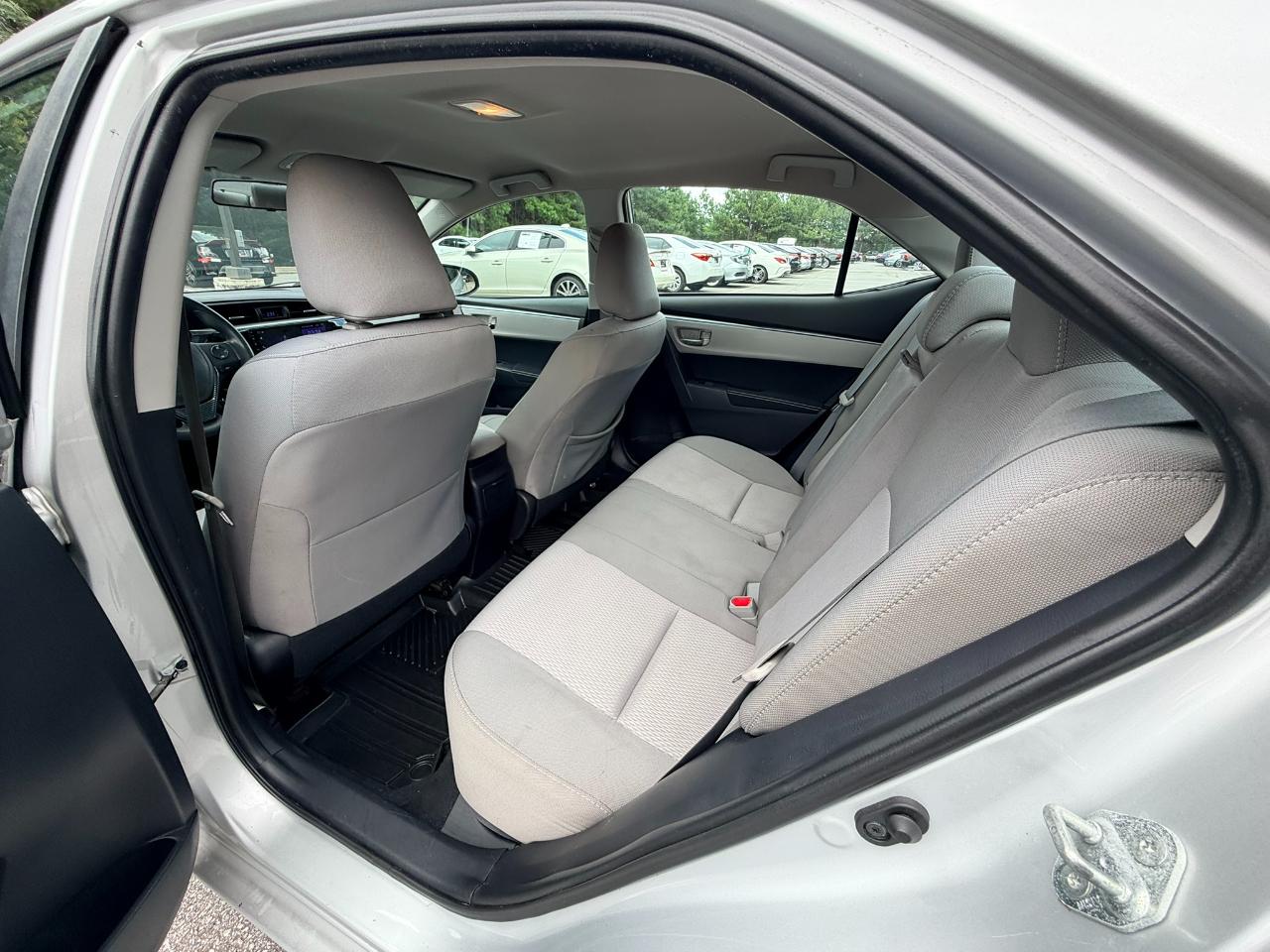 Toyota Corolla LE CVT 2015