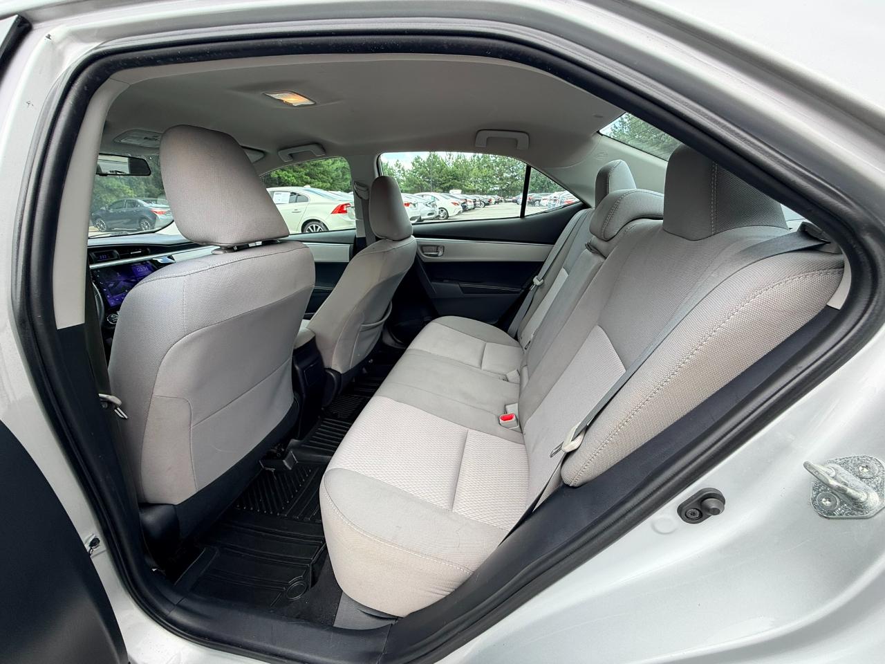 Toyota Corolla LE CVT 2015