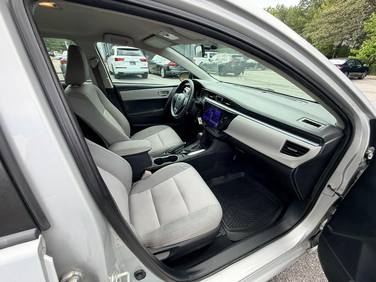 Toyota Corolla LE CVT 2015