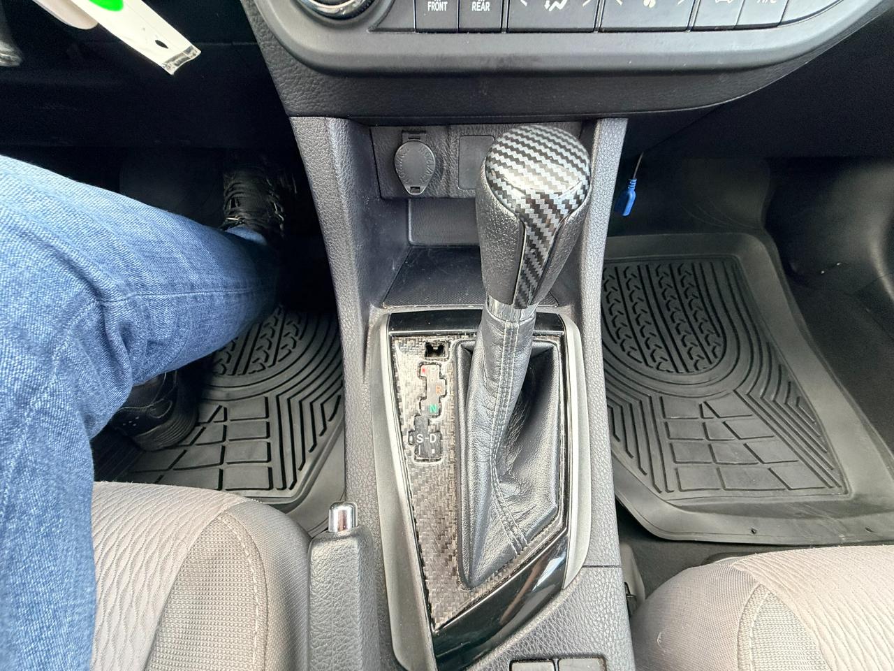 Toyota Corolla LE CVT 2015