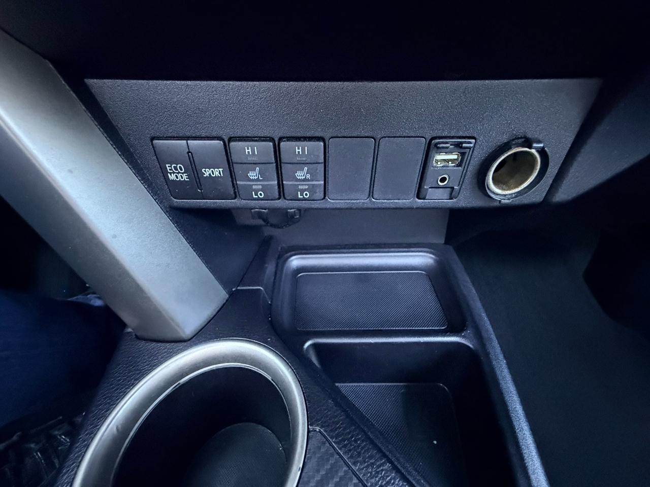 Toyota RAV4 Limited FWD 2015