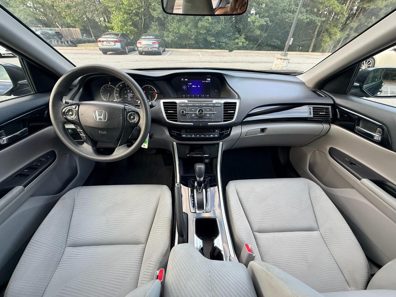 Honda Accord LX Sedan CVT 2017