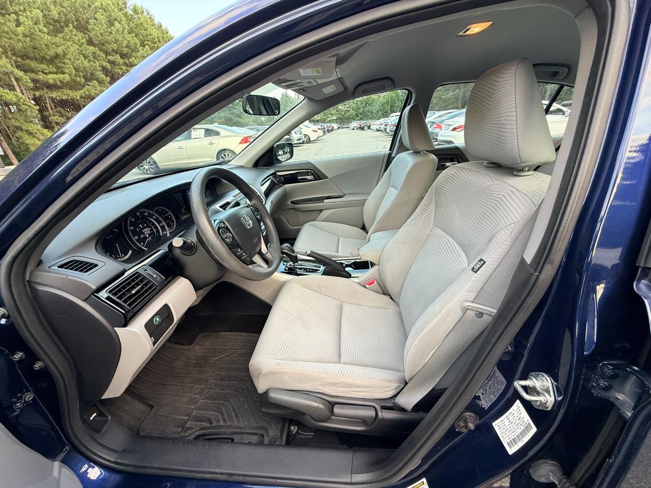 Honda Accord LX Sedan CVT 2017