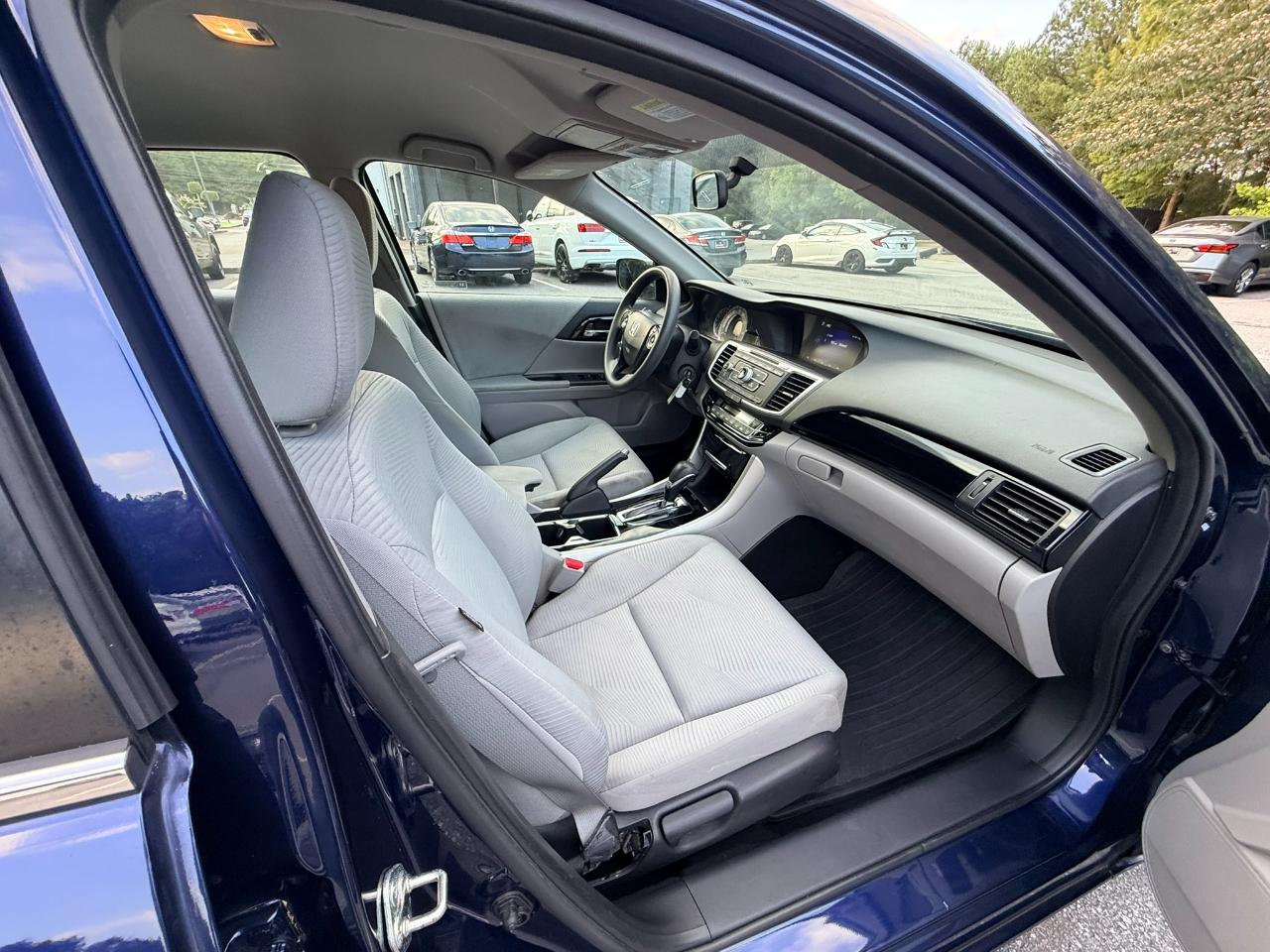 Honda Accord LX Sedan CVT 2017
