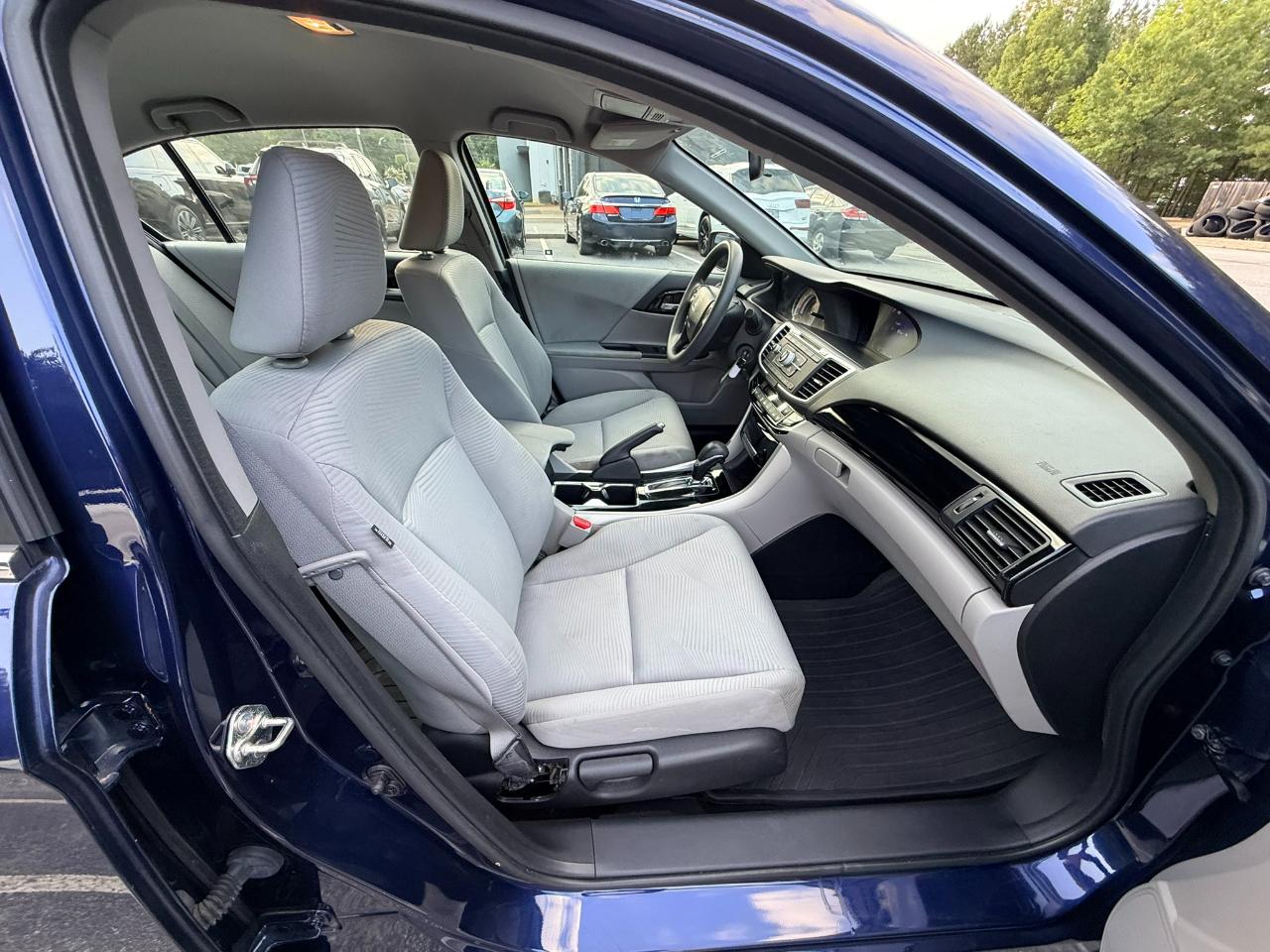 Honda Accord LX Sedan CVT 2017