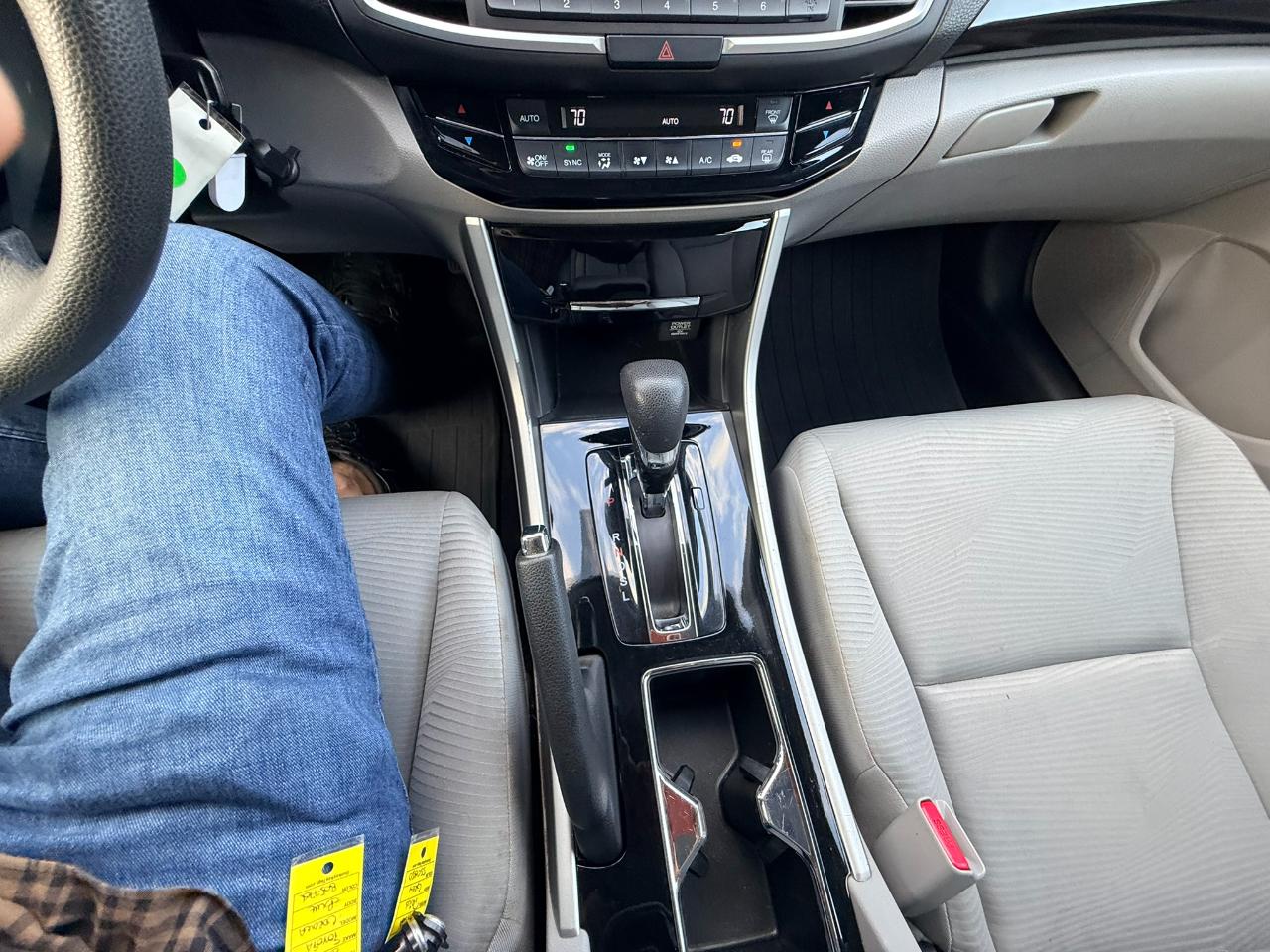 Honda Accord LX Sedan CVT 2017