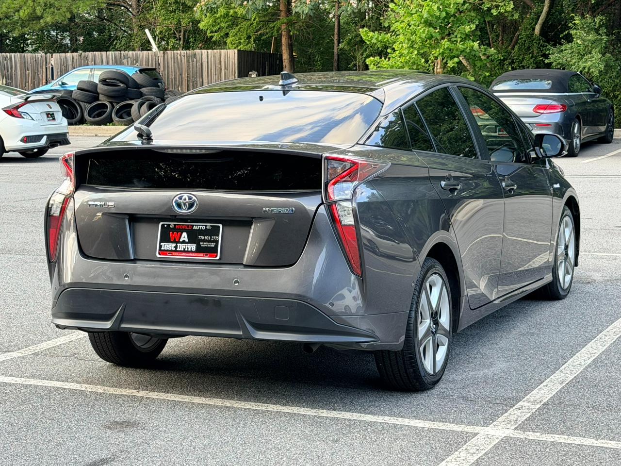 Toyota Prius Three Touring 2018