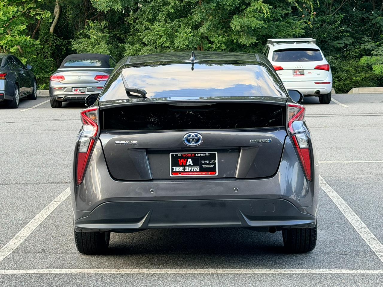 Toyota Prius Three Touring 2018