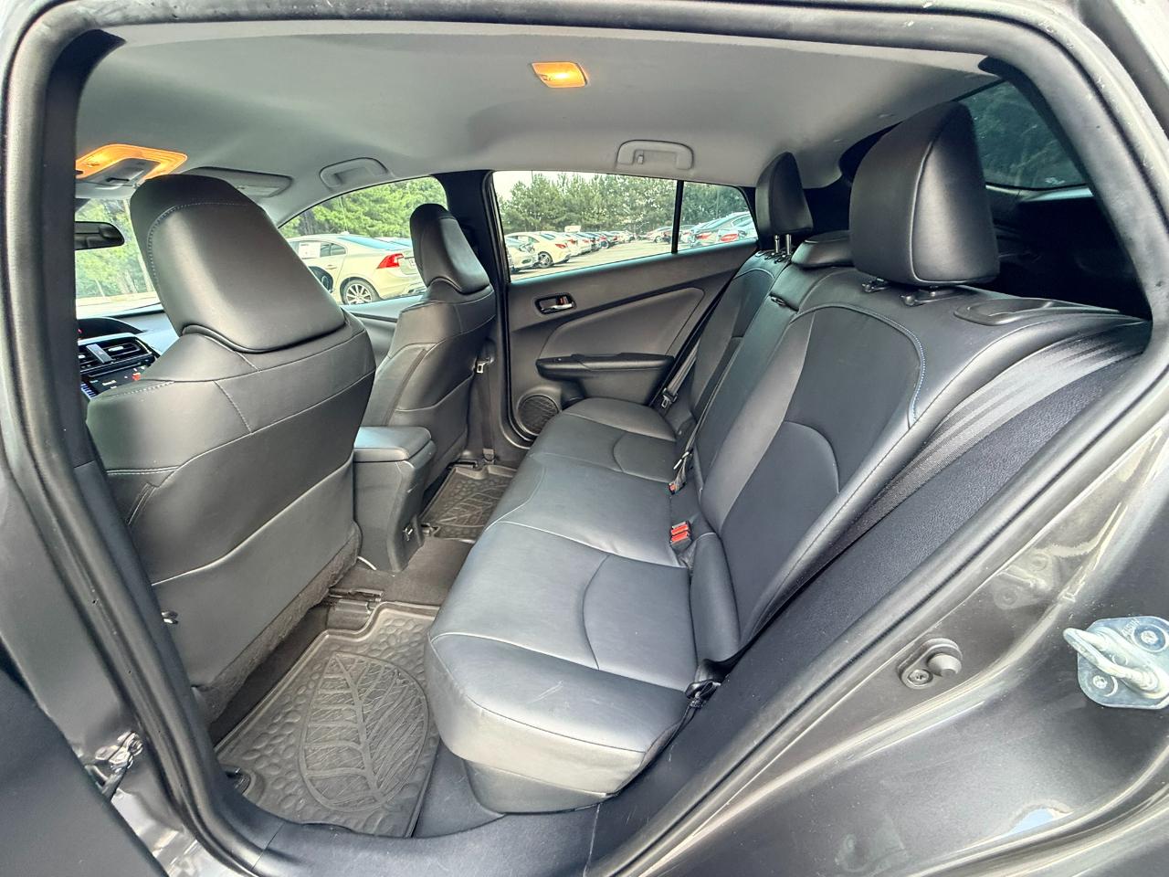 Toyota Prius Three Touring 2018