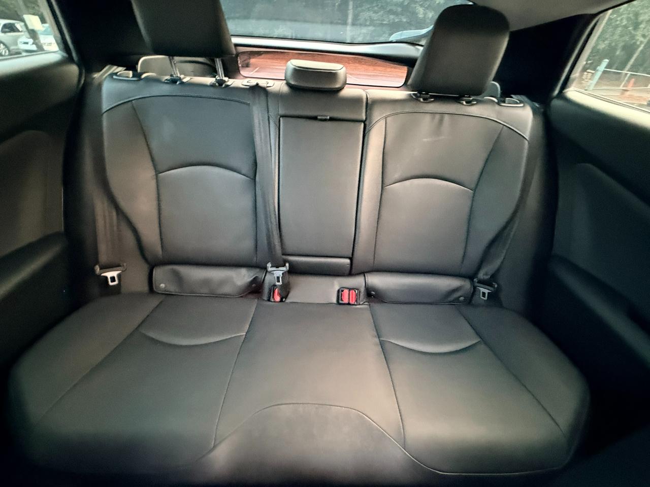 Toyota Prius Three Touring 2018