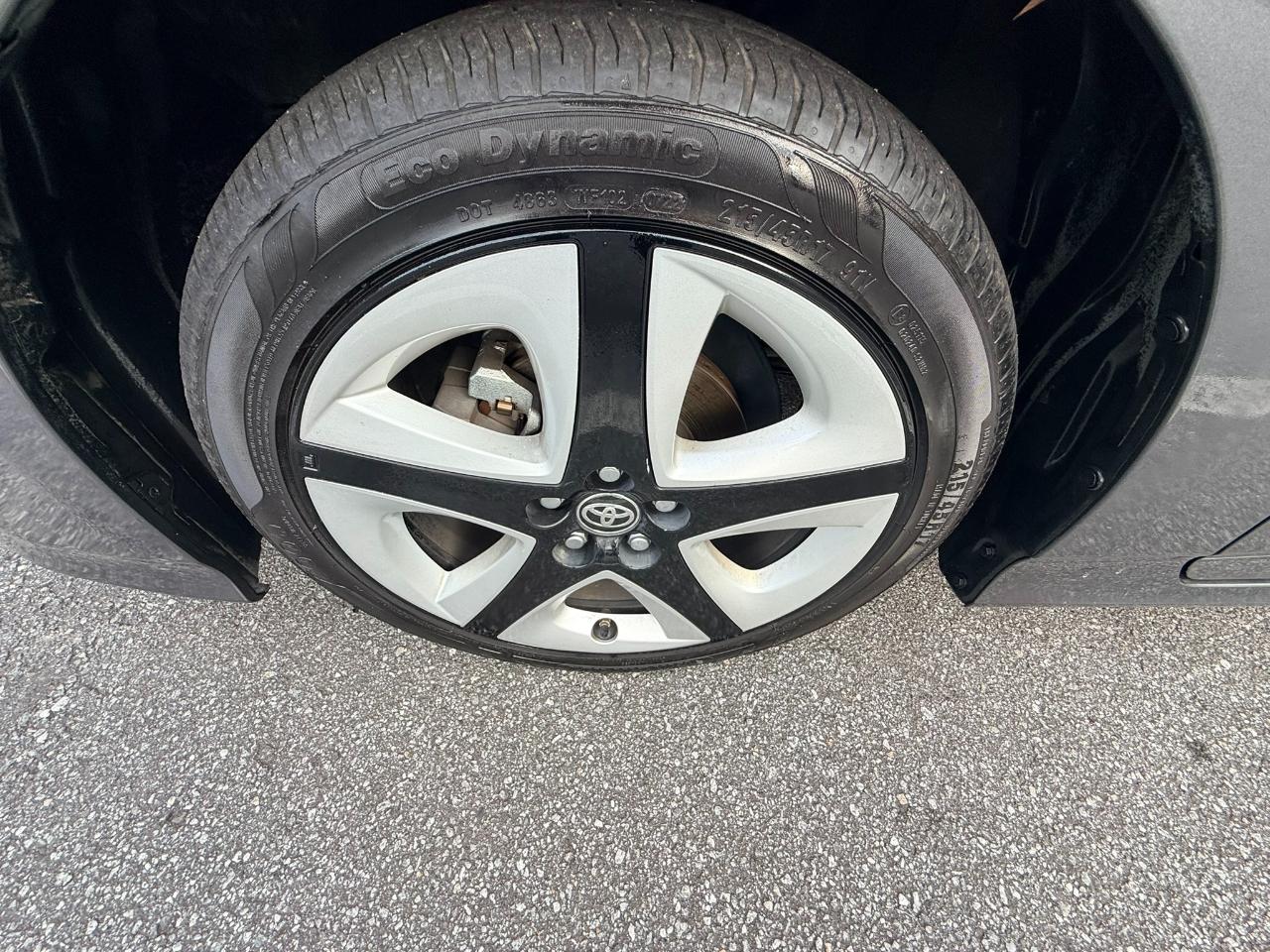 Toyota Prius Three Touring 2018
