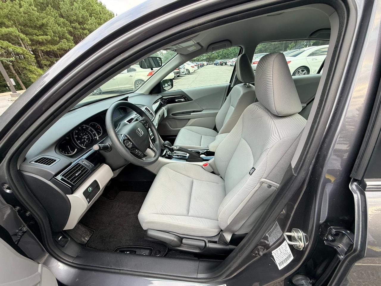 Honda Accord LX Sedan CVT 2017