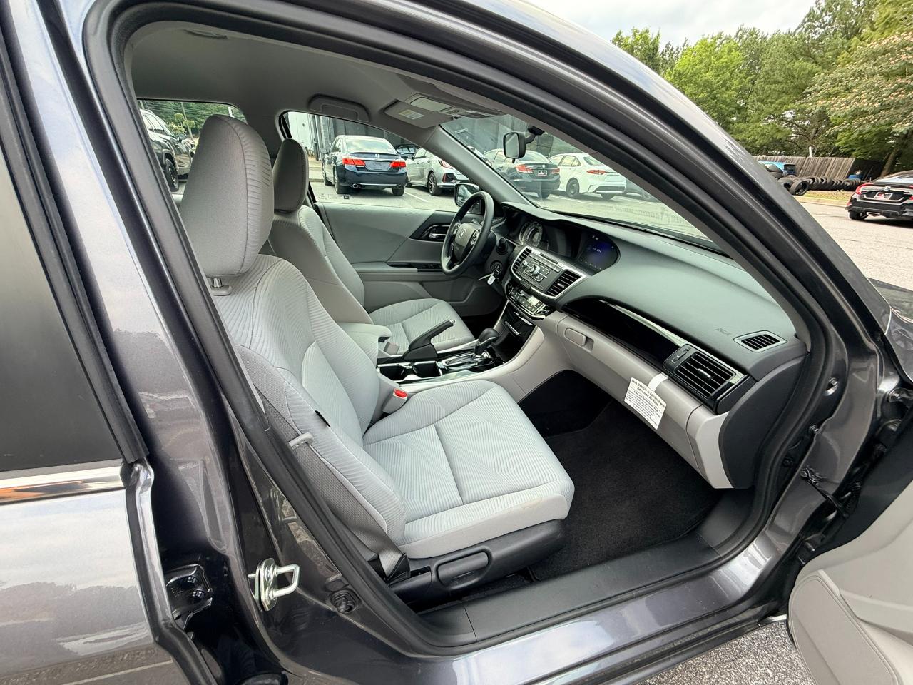 Honda Accord LX Sedan CVT 2017