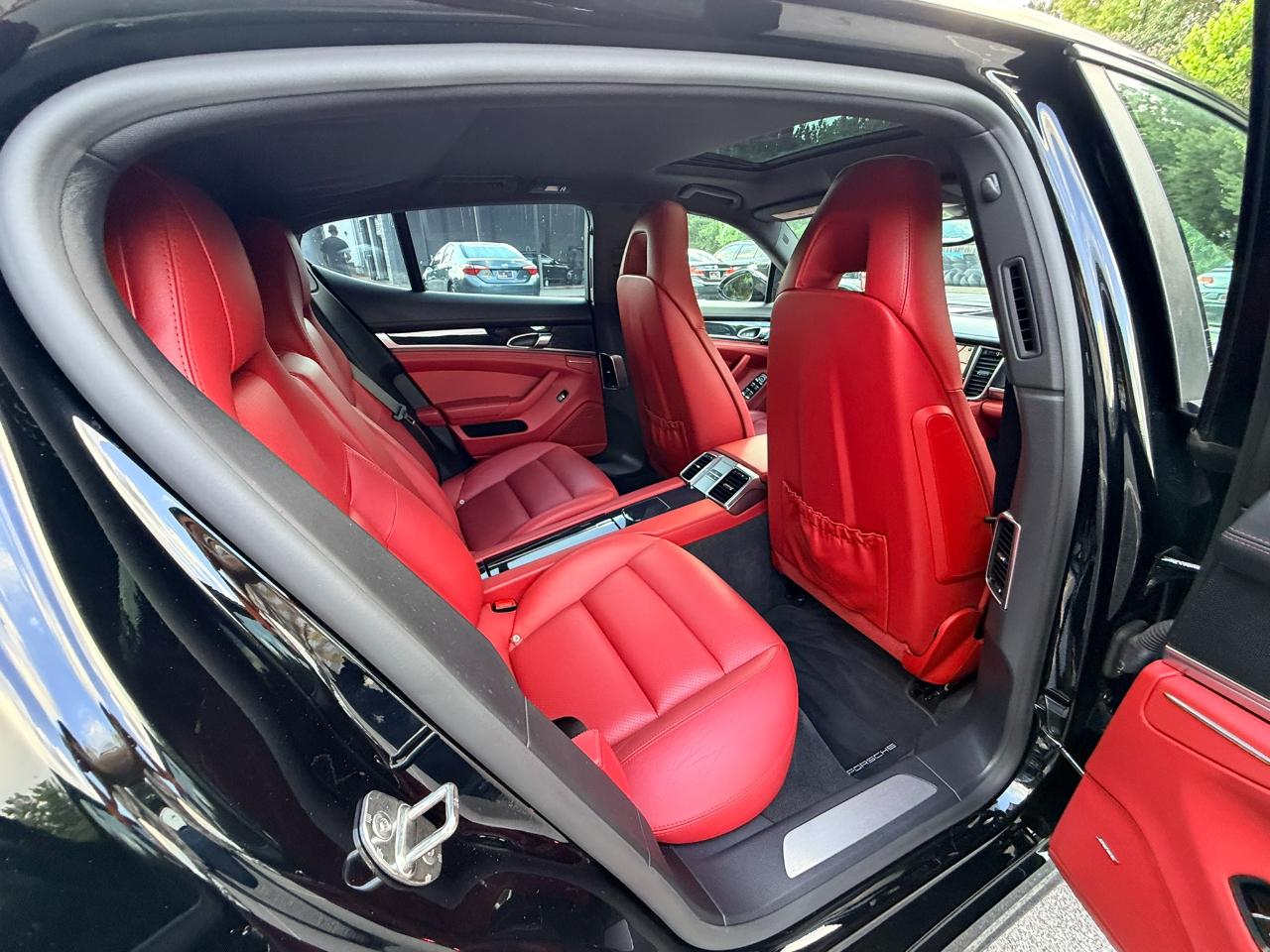 Porsche Panamera RWD 2015