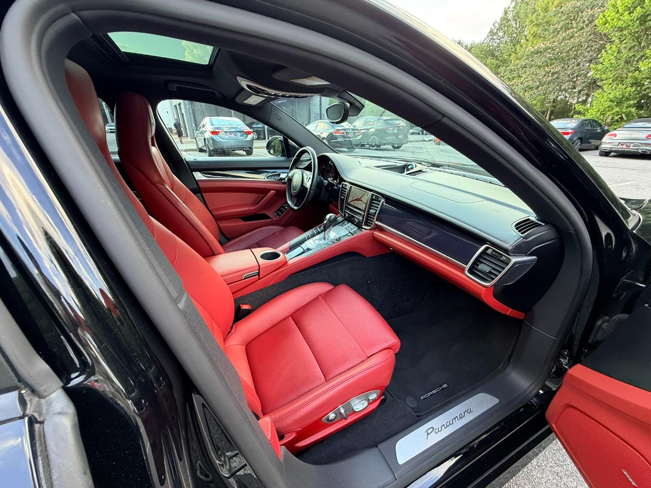 Porsche Panamera RWD 2015