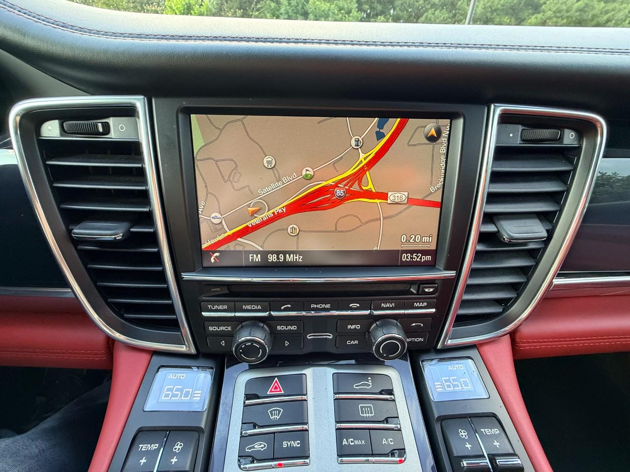 Porsche Panamera RWD 2015