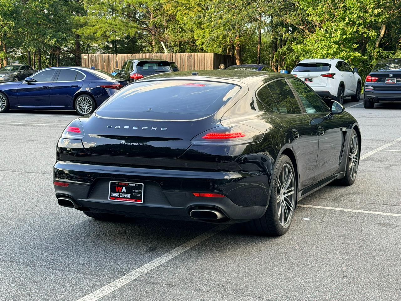 Porsche Panamera RWD 2015