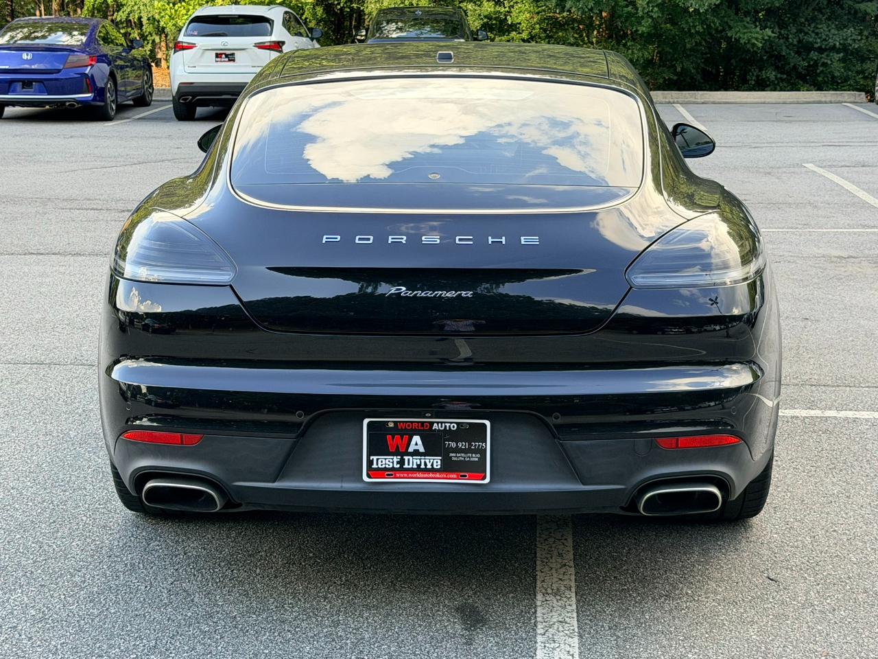 Porsche Panamera RWD 2015
