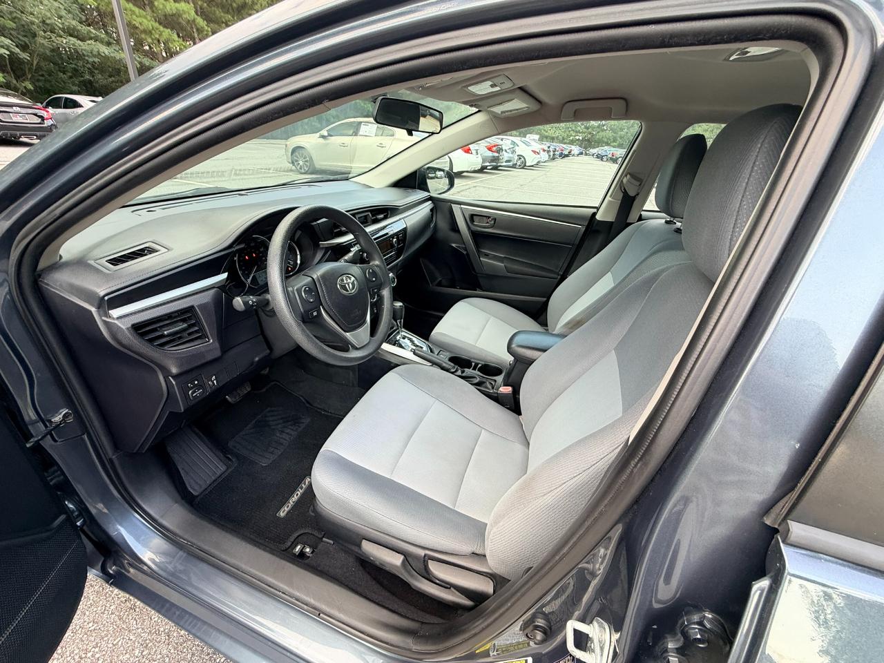 Toyota Corolla L 4-Speed AT 2014