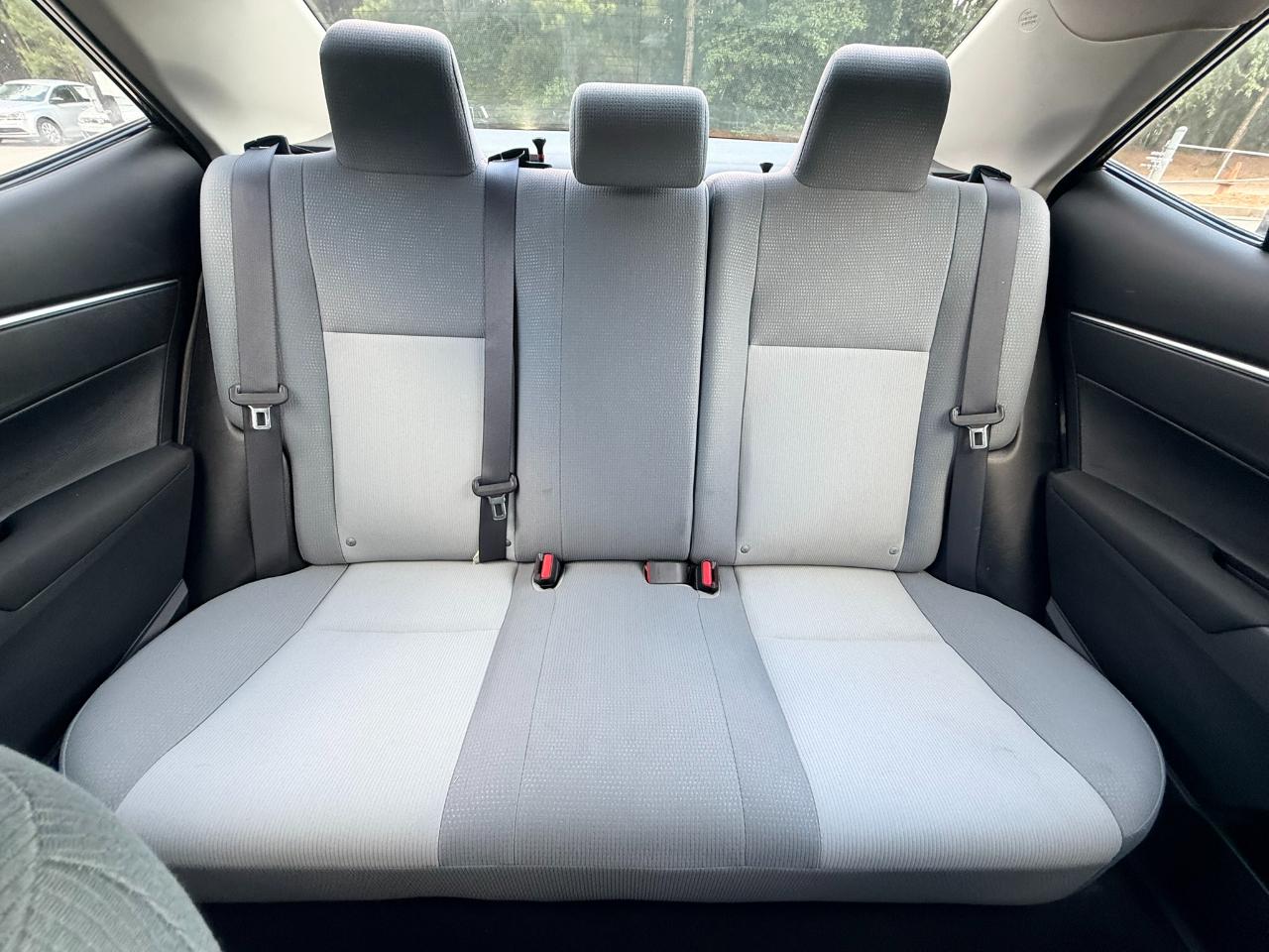 Toyota Corolla L 4-Speed AT 2014