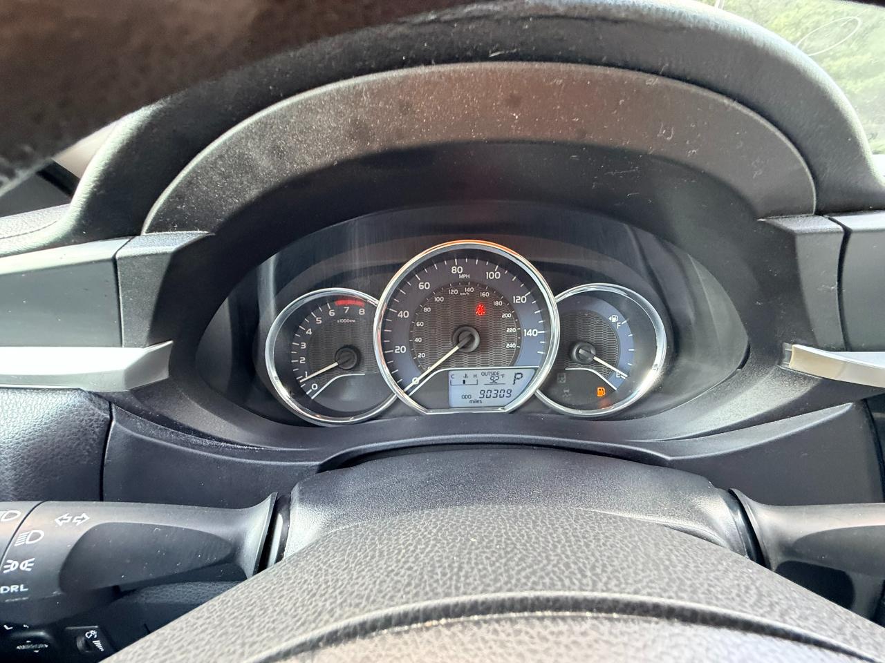 Toyota Corolla L 4-Speed AT 2014