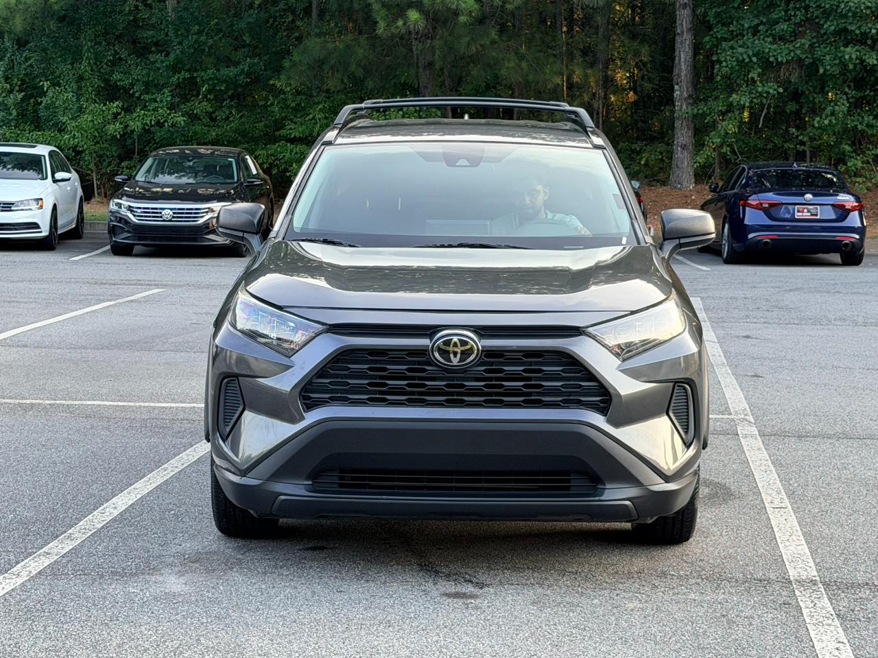 Toyota RAV4 LE 2020