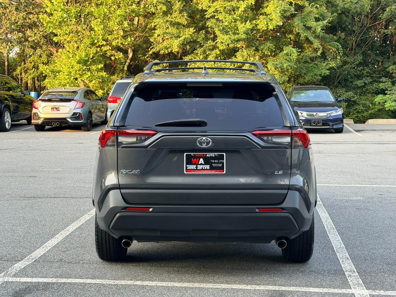 Toyota RAV4 LE 2020