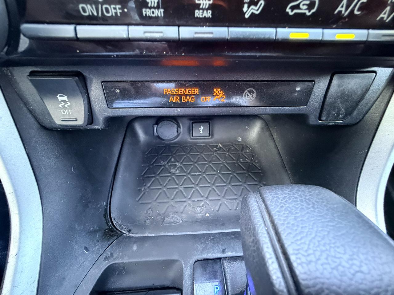 Toyota RAV4 LE 2020