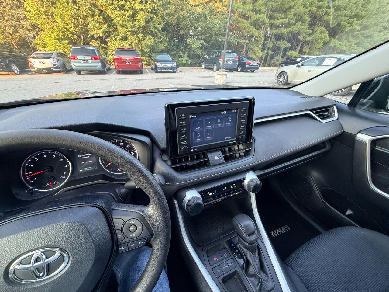 Toyota RAV4 LE 2020