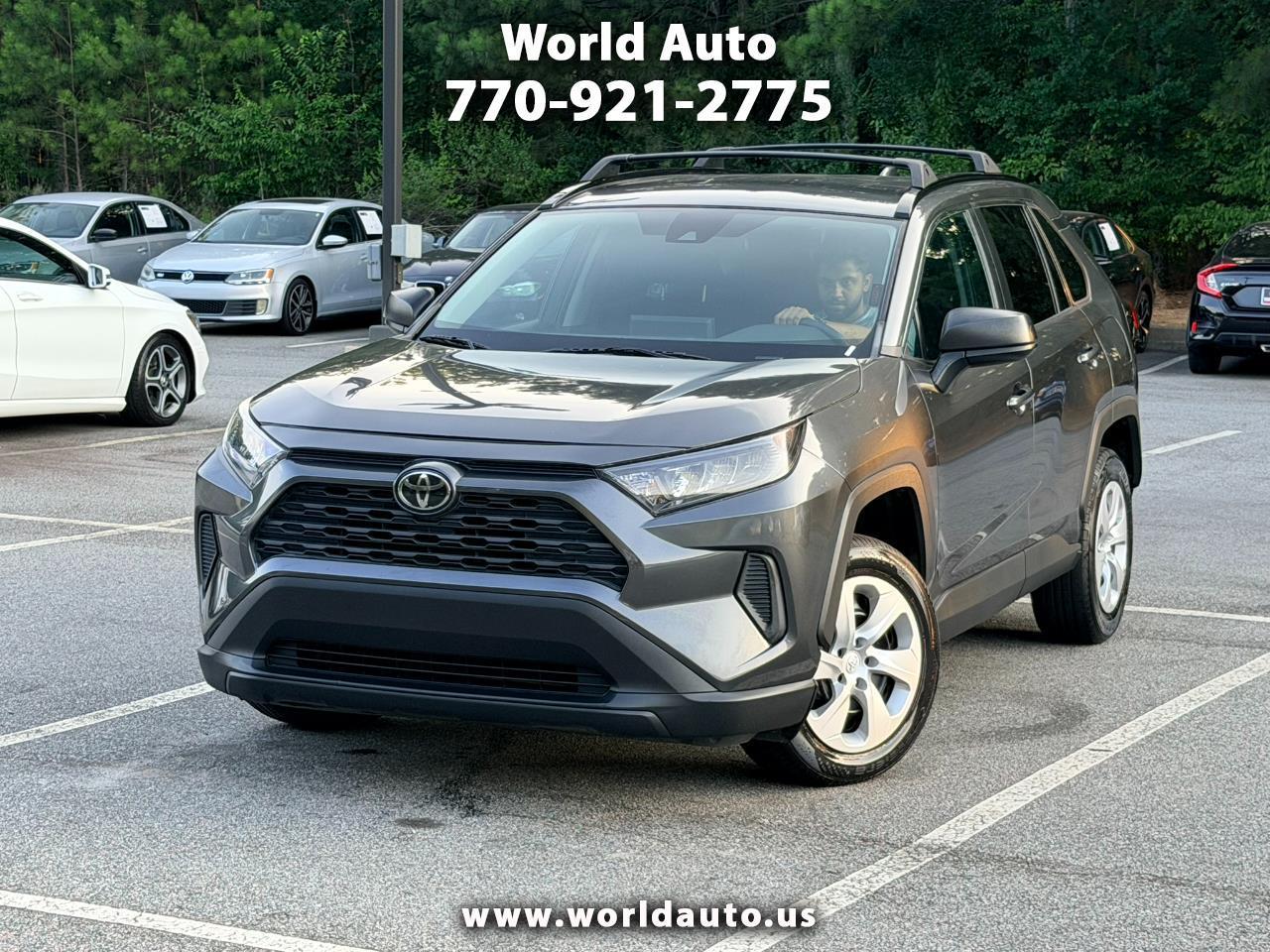 Toyota RAV4 LE 2020