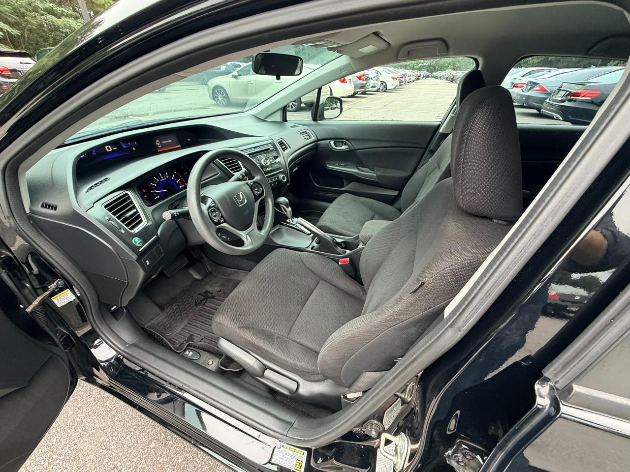 Honda Civic LX Sedan 5-Speed AT 2013