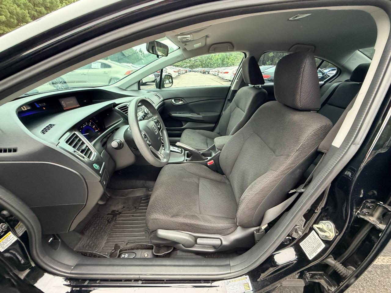 Honda Civic LX Sedan 5-Speed AT 2013