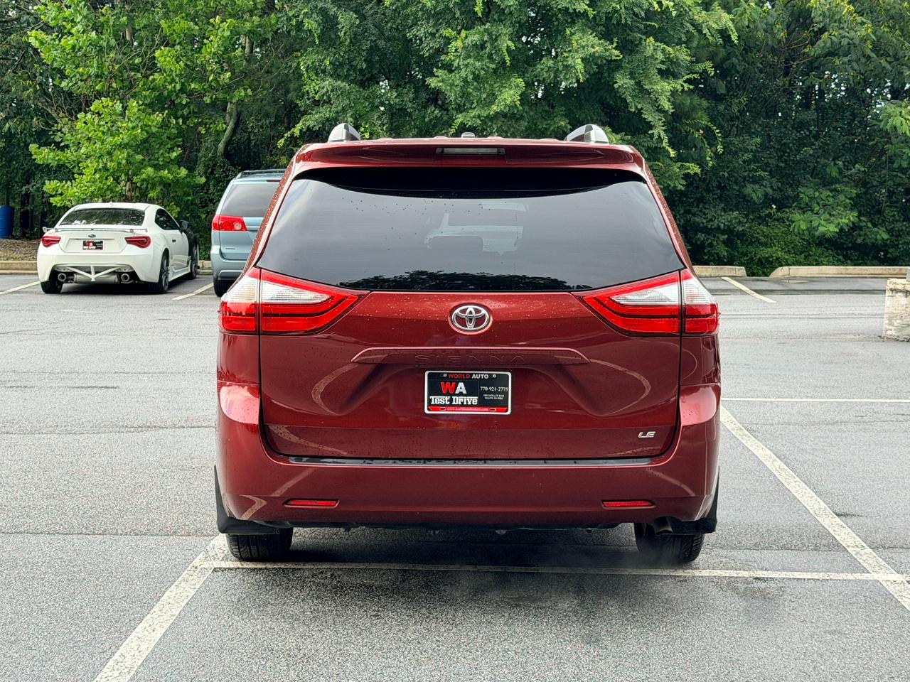 Toyota Sienna LE 8-Passenger 2017
