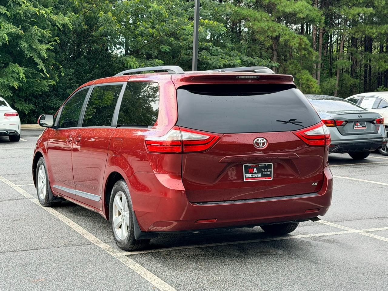 Toyota Sienna LE 8-Passenger 2017