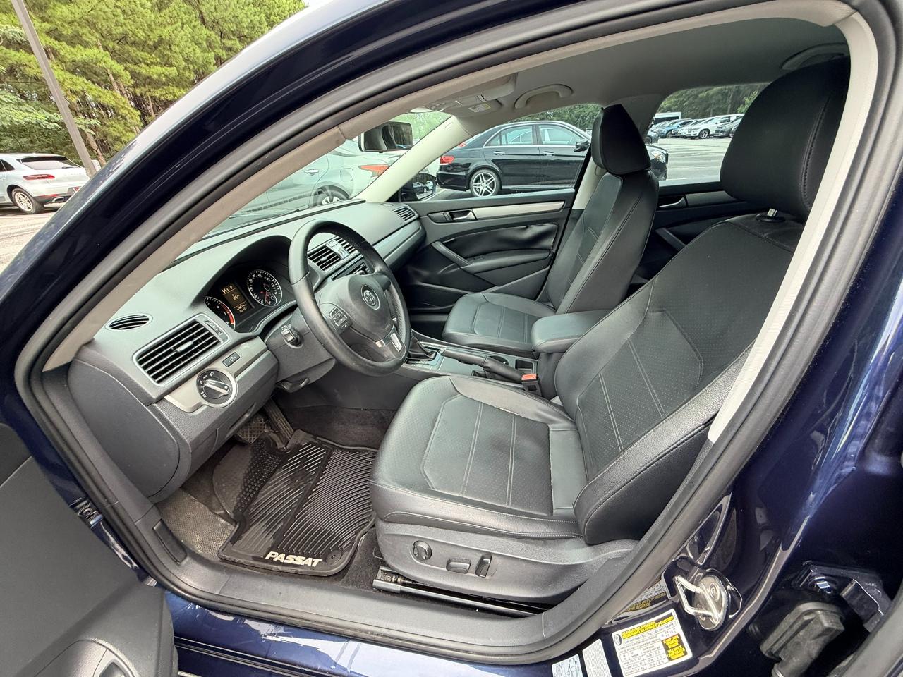 Volkswagen Passat Limited Edition 4D Sedan 2015
