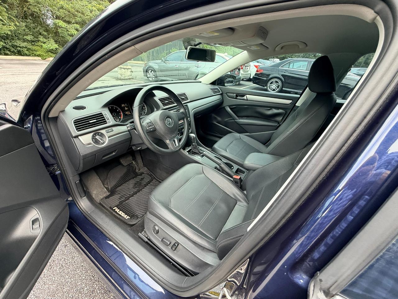 Volkswagen Passat Limited Edition 4D Sedan 2015