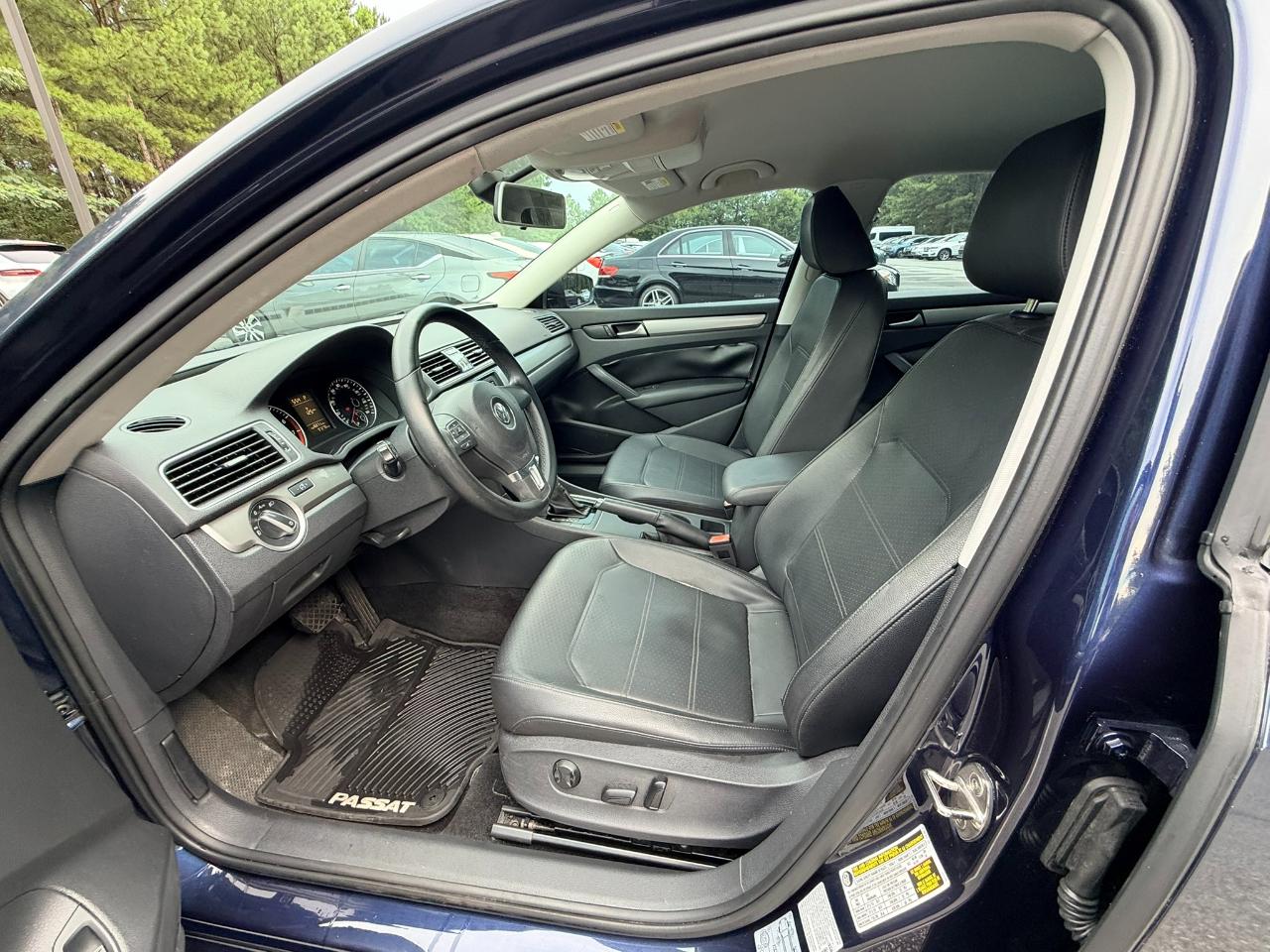 Volkswagen Passat Limited Edition 4D Sedan 2015