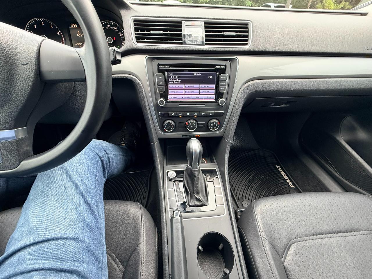 Volkswagen Passat Limited Edition 4D Sedan 2015