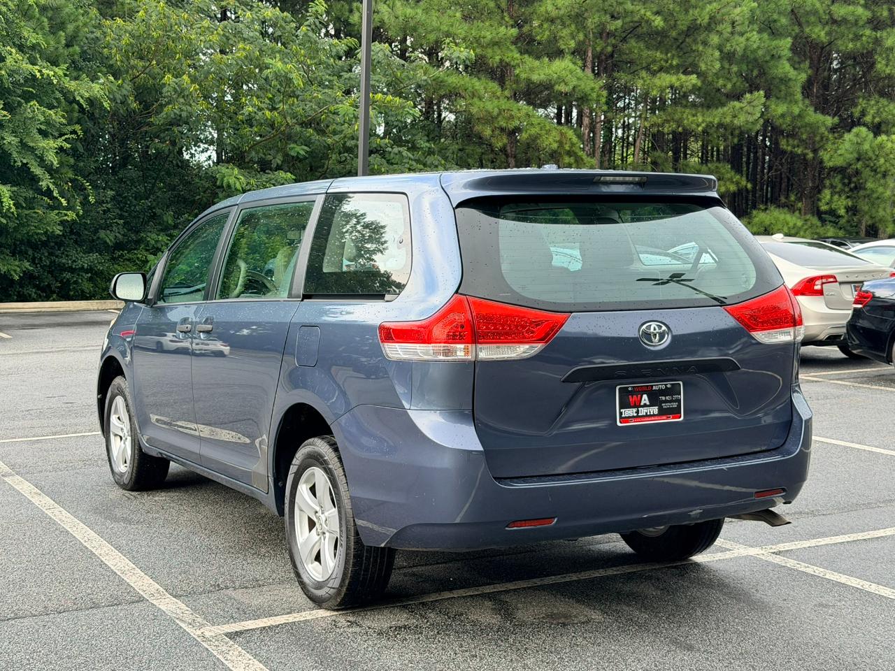 Toyota Sienna FWD 7-Passenger V6 2013