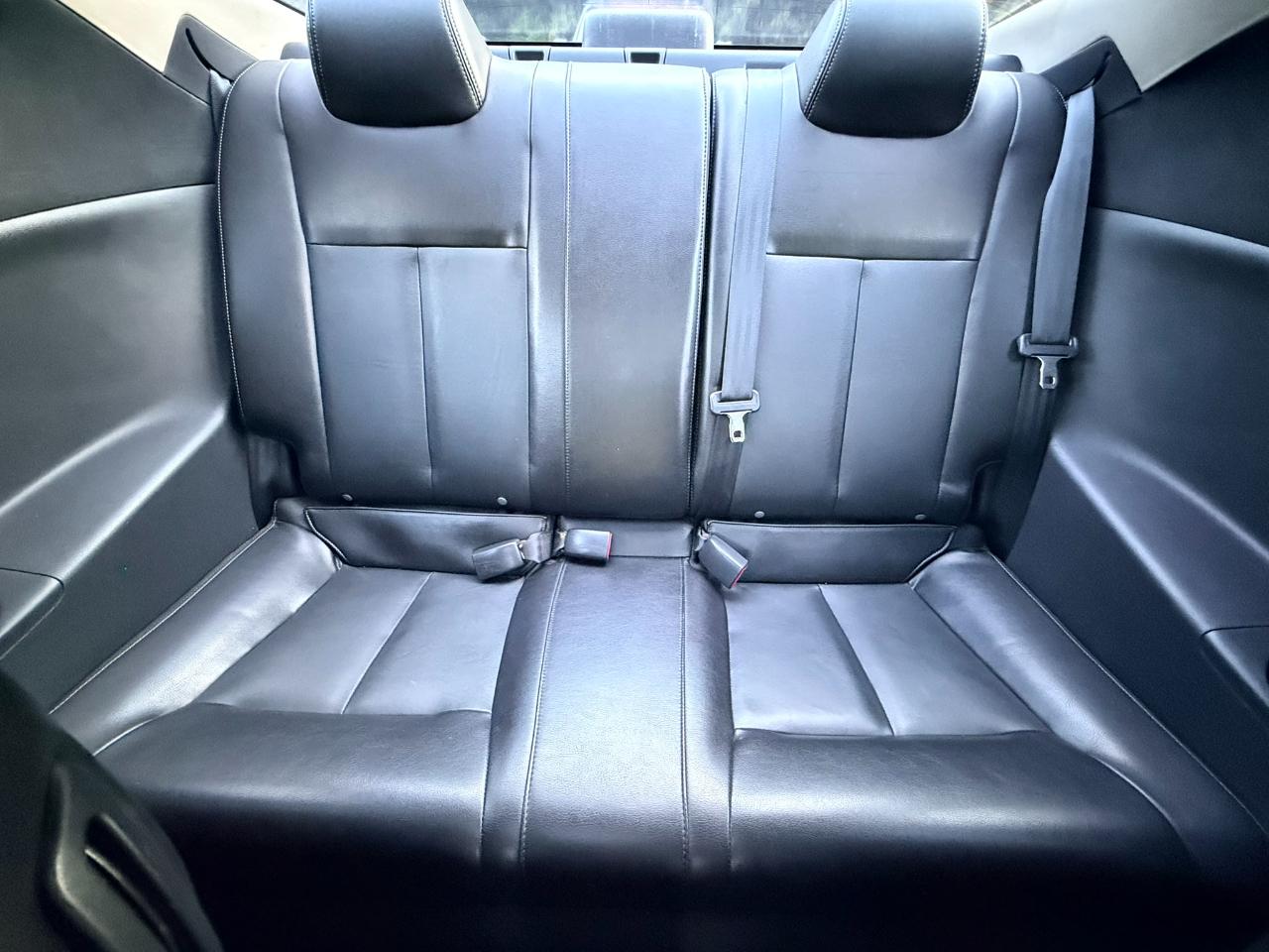 Nissan Altima 2.5 S Coupe 2012