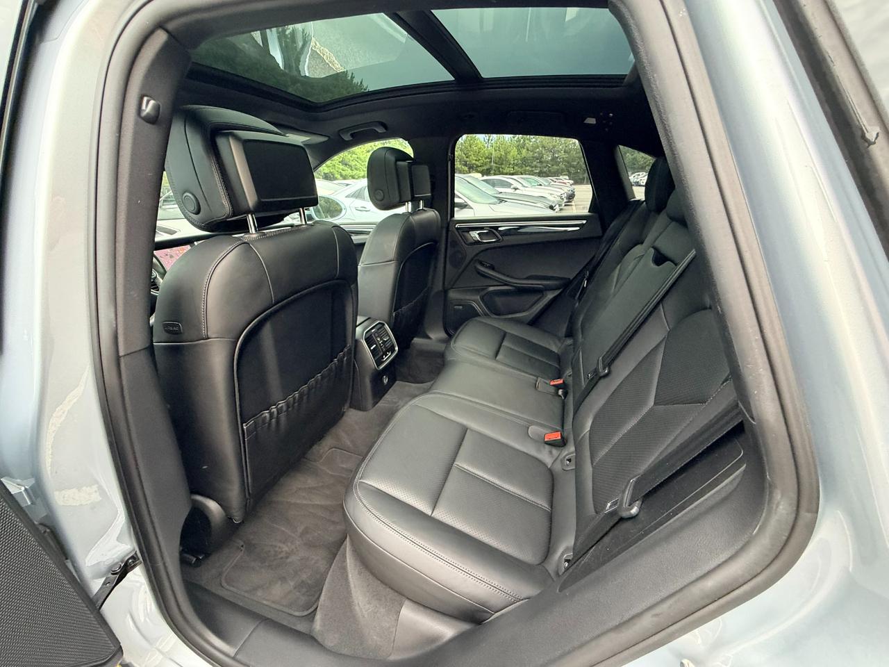 Porsche Macan Base 2017