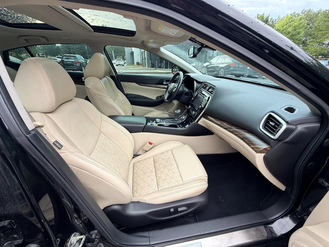 Nissan Maxima 4dr Sdn 3.5 Platinum 2016
