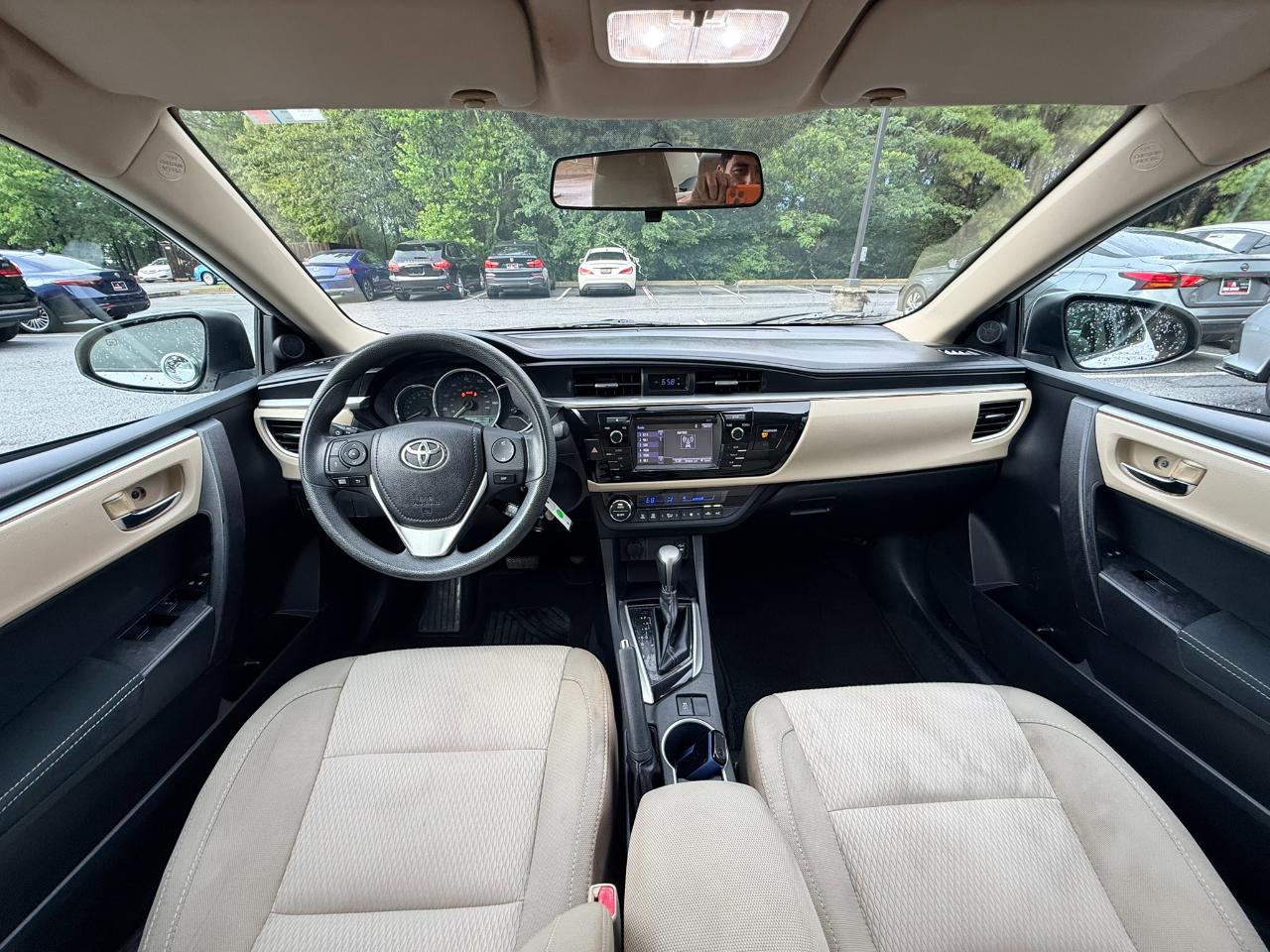 Toyota Corolla LE 2015