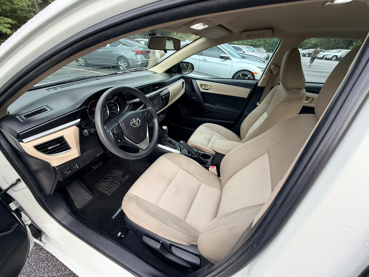 Toyota Corolla LE 2015