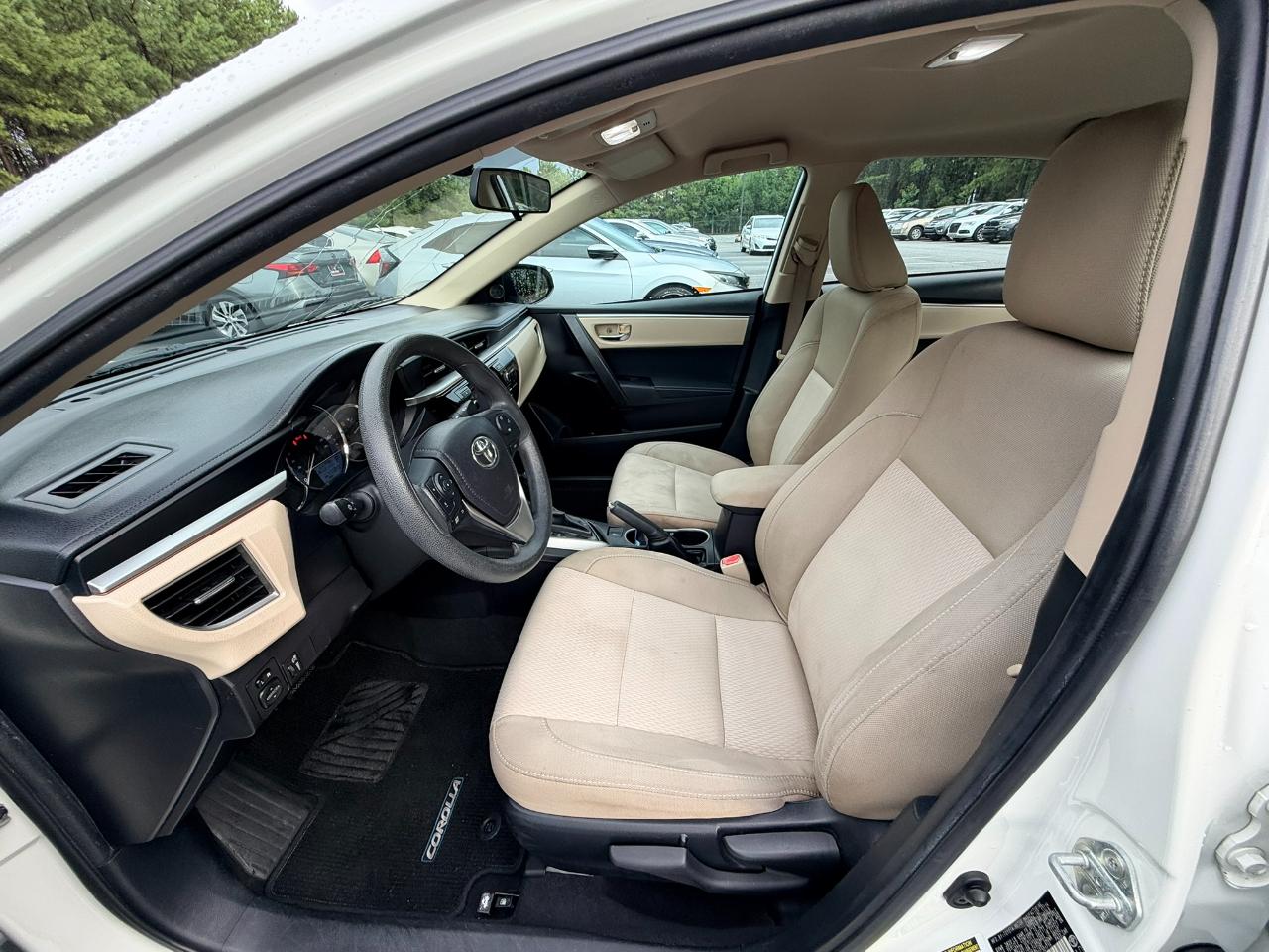 Toyota Corolla LE 2015