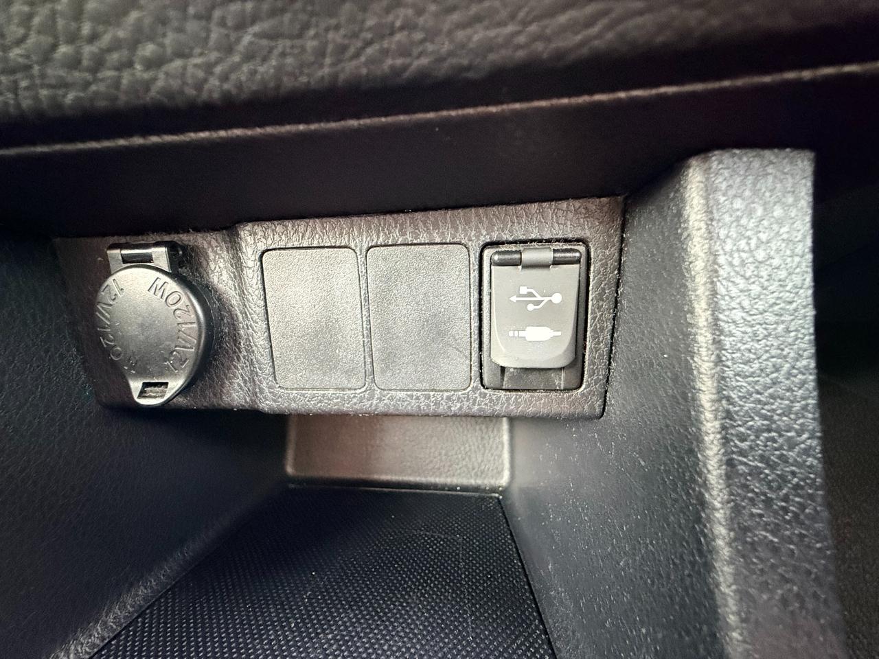 Toyota Corolla LE 2015