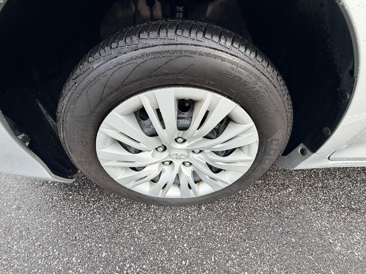 Toyota Camry LE 2014