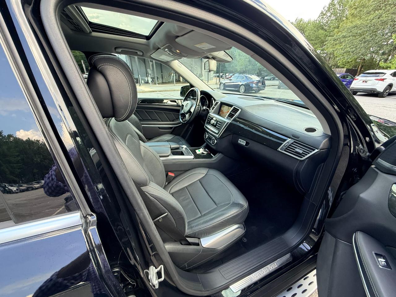 Mercedes-Benz GL-Class GL550 4MATIC 2016