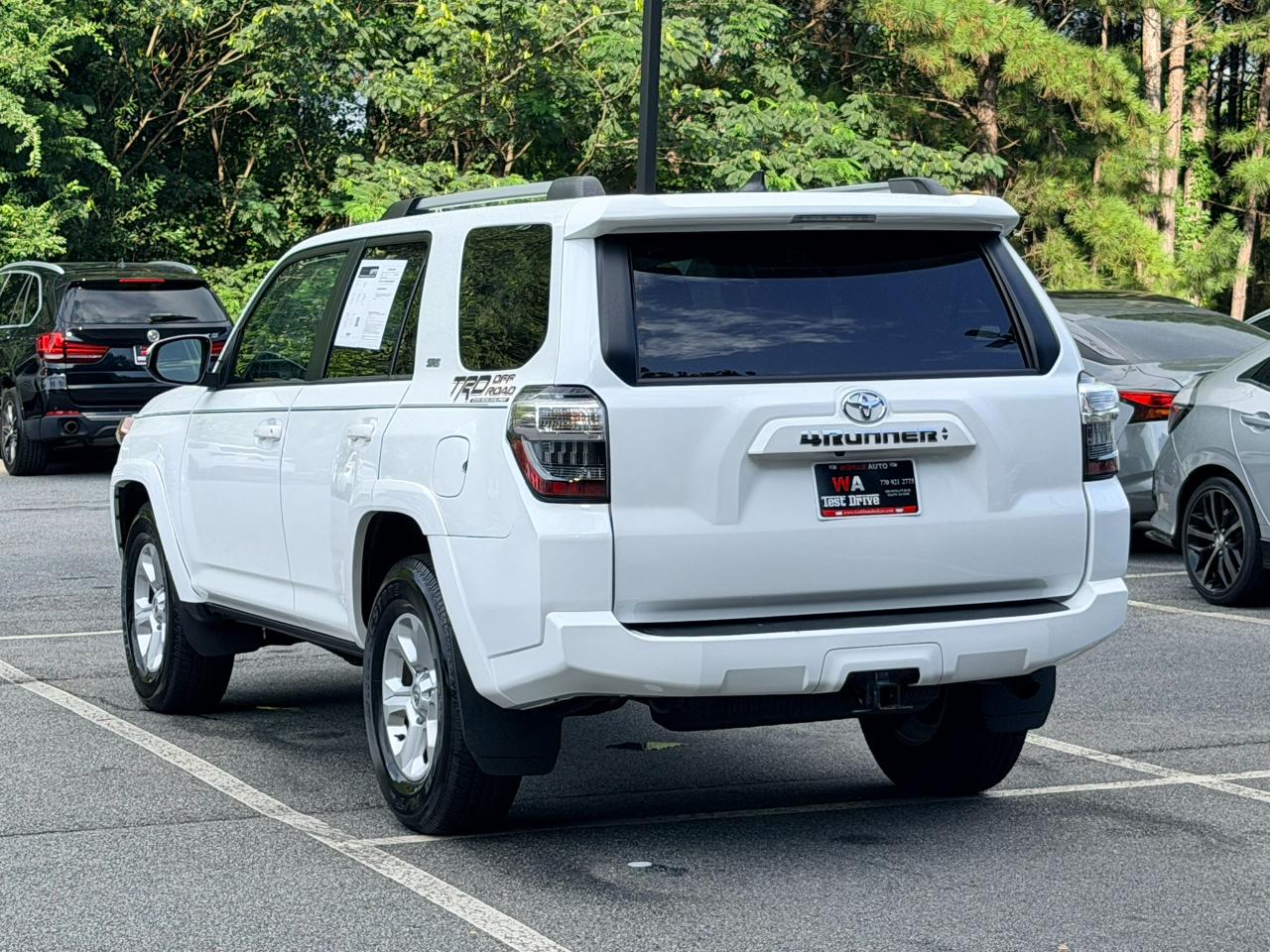 Toyota 4Runner SR5 2024